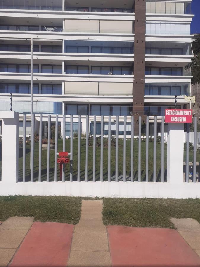Playa Amarilla